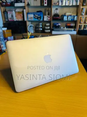 Laptop Apple MacBook Air 2014 4GB Intel Core I3 SSD 128GB