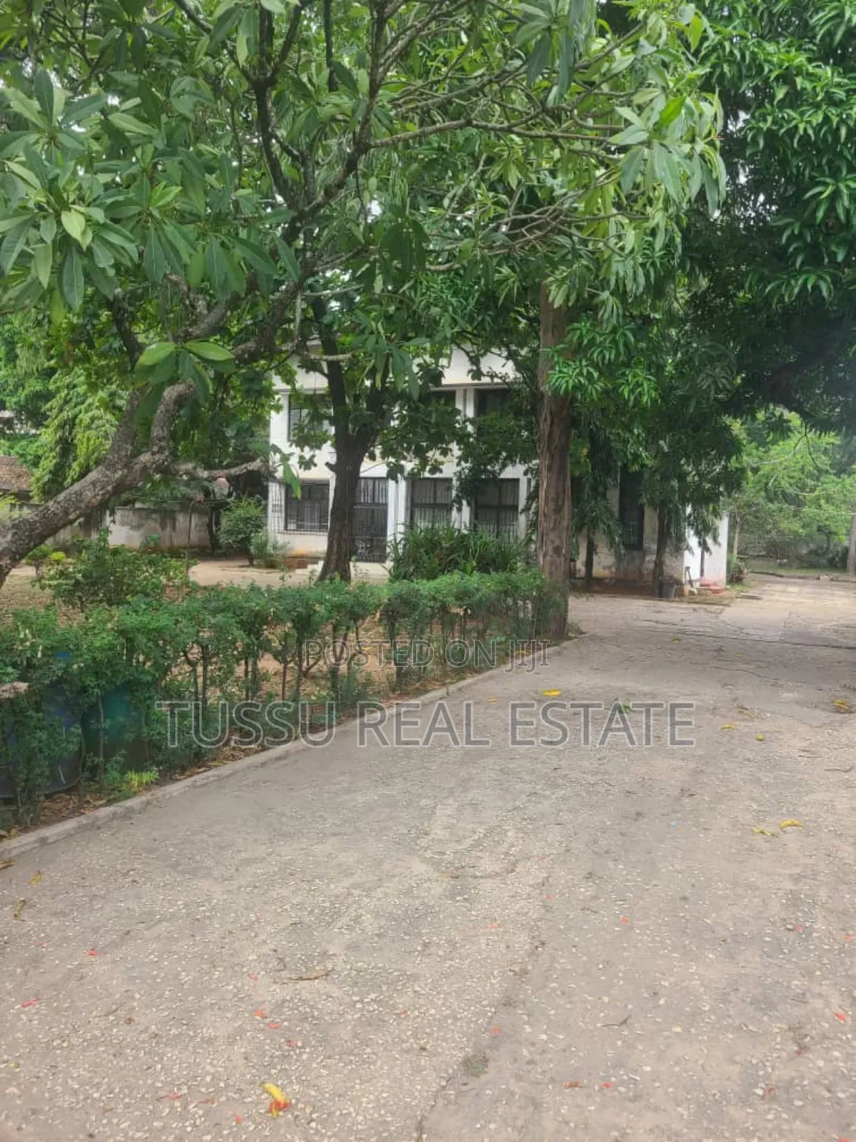 7bdrm House in Regent Estate, Kinondoni for sale