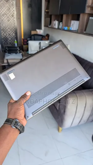 New Laptop Lenovo Yoga 7i 16GB Intel Core I5 SSD 512GB
