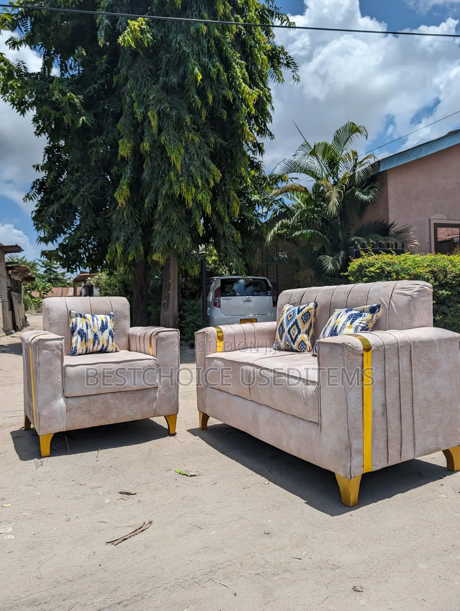 Sofa Set 2:1 Mpyaa Kabisa Ujanja Ni Kuwahi Zipoo Mpya