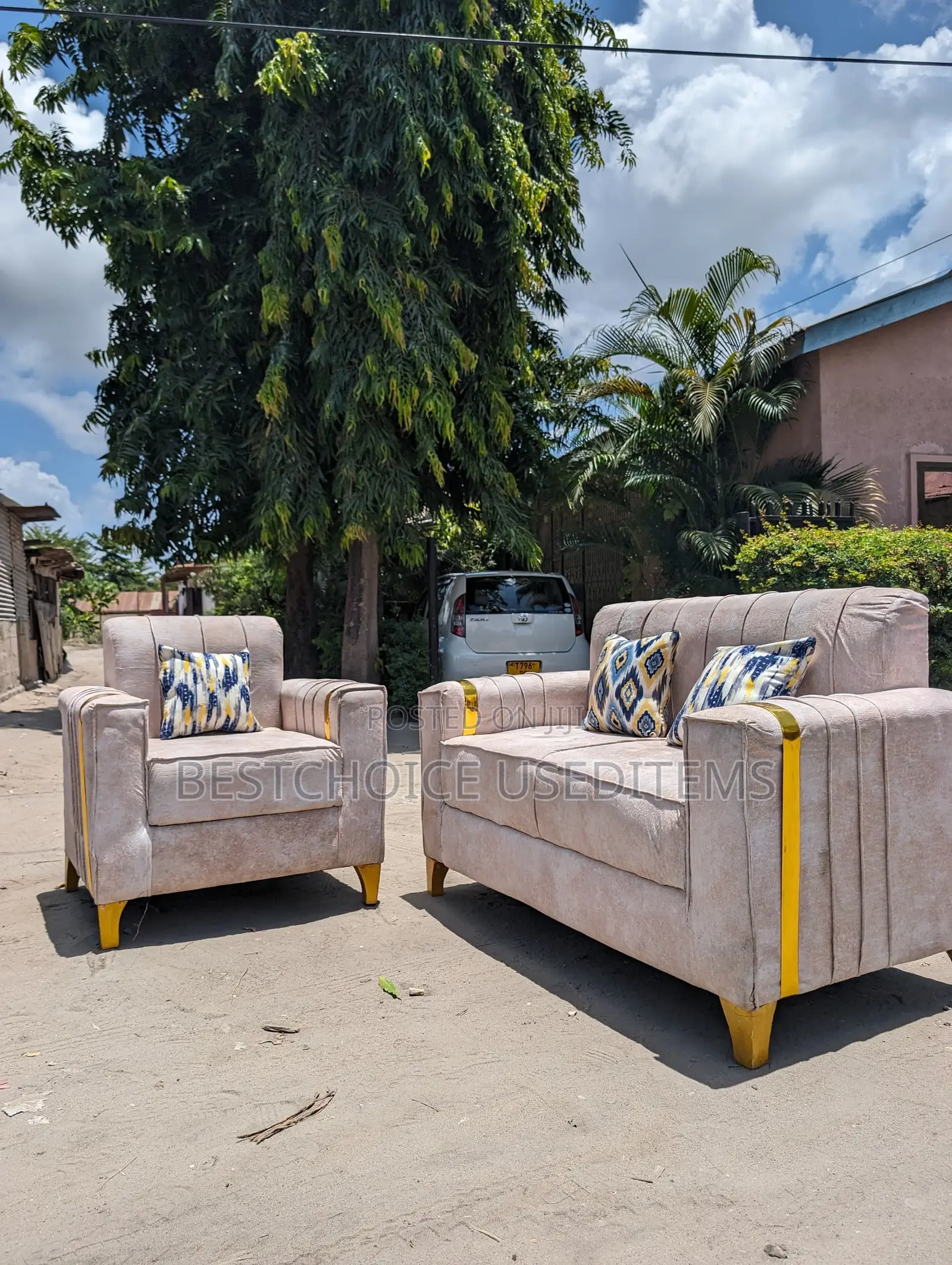 Sofa Set 2:1 Mpyaa Kabisa Ujanja Ni Kuwahi Zipoo Mpya