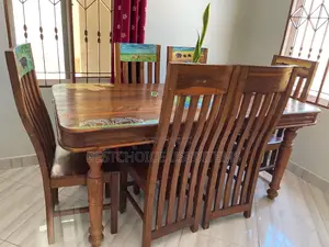 Dinning Table// Viti Sita // Mbao // Mninga // Bei: