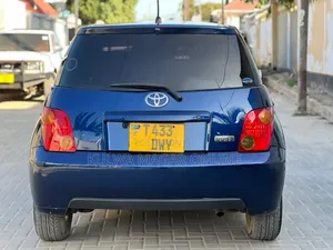 Toyota IST 2005 Blue