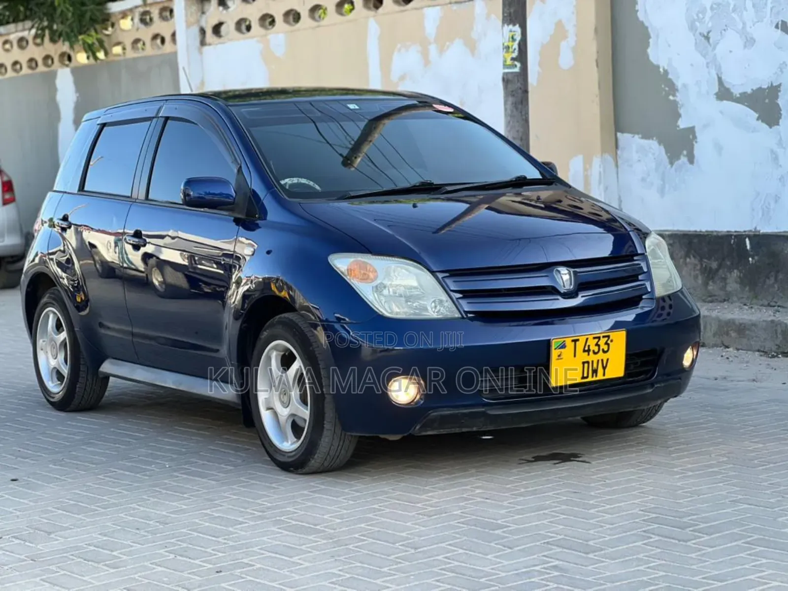 Toyota IST 2005 Blue