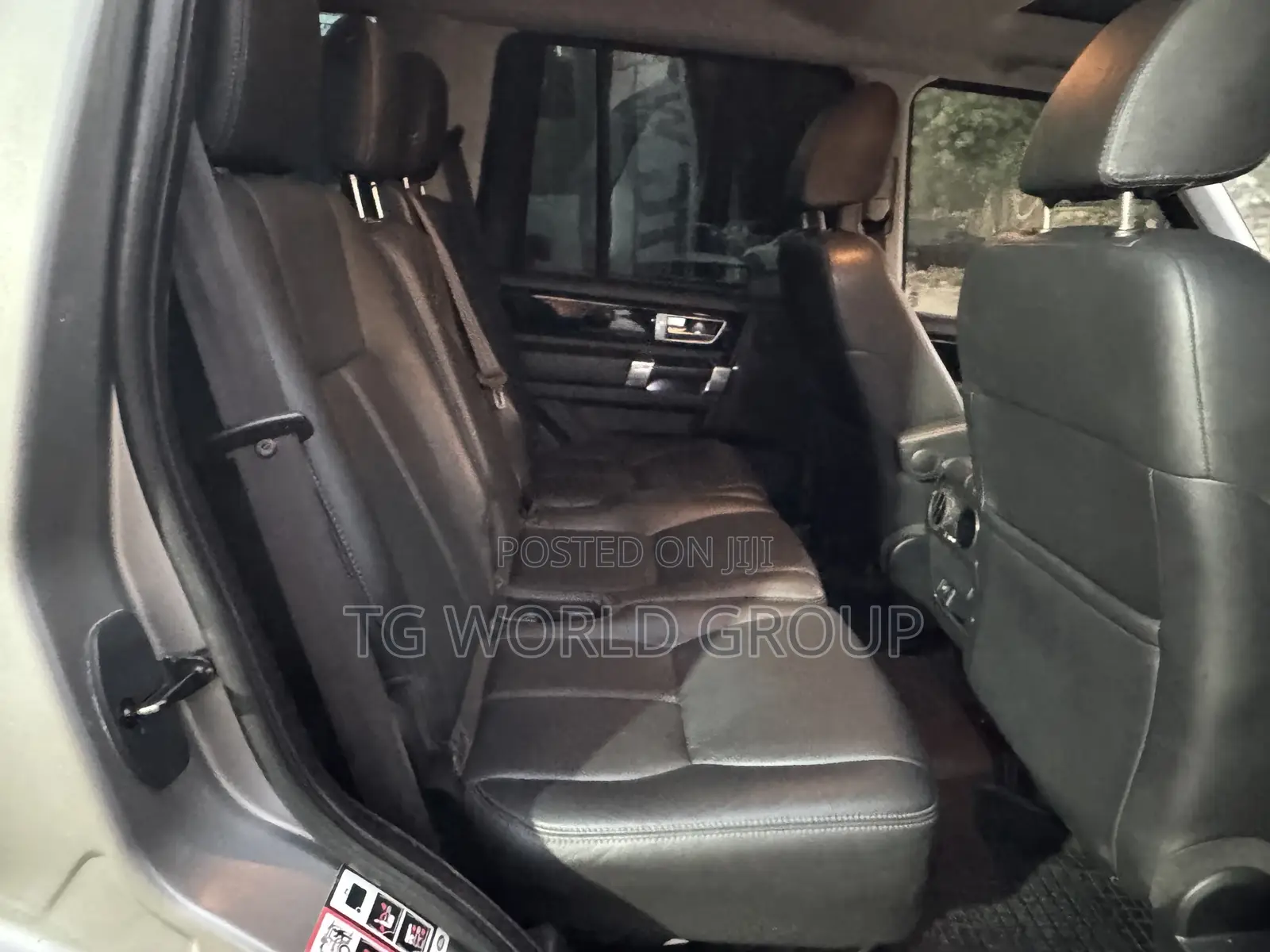 Land Rover Discovery 2015 Gold