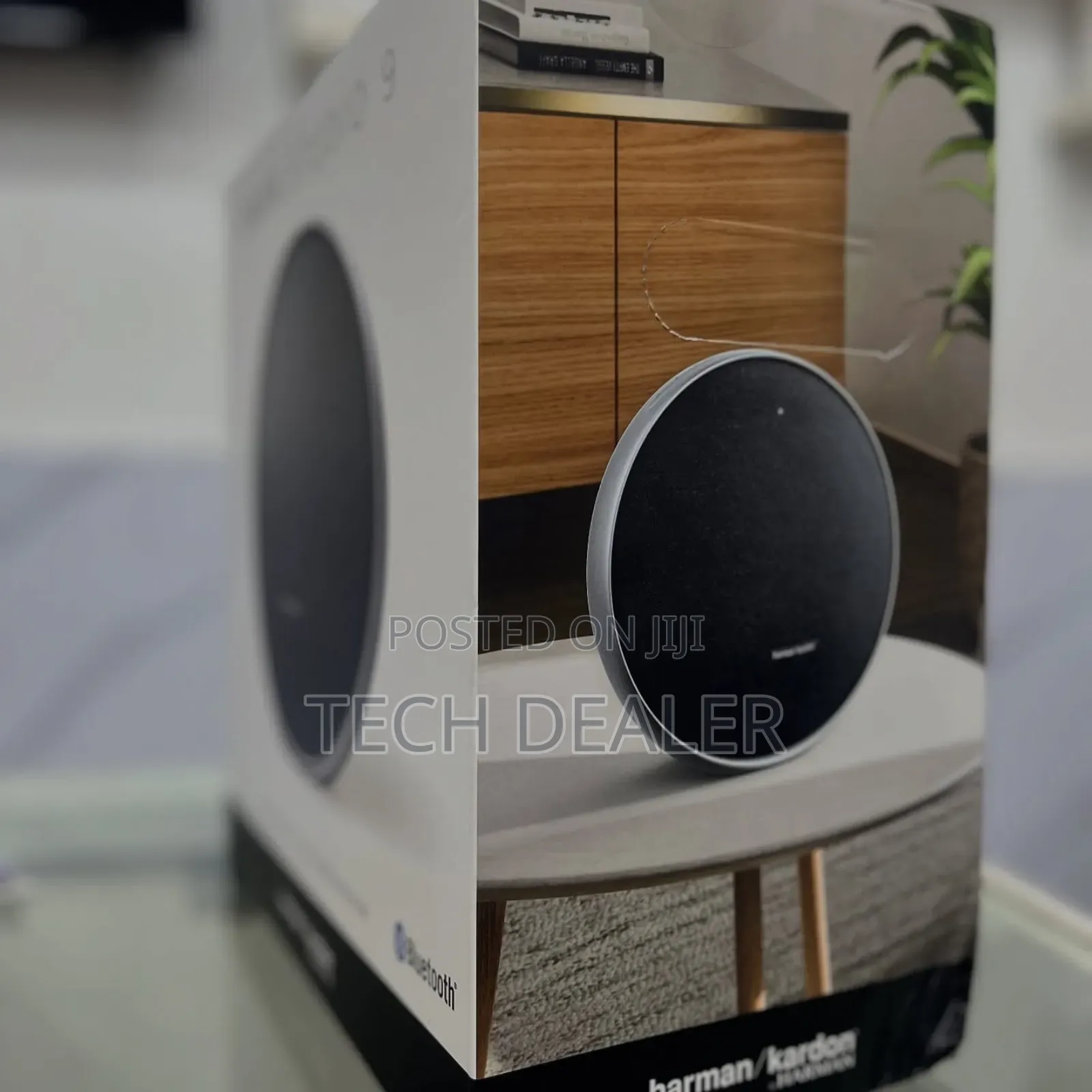 Harman Kardon Onyx Studio 9 Cool Speaker