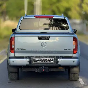 Mercedes-Benz X Class 2018 Silver
