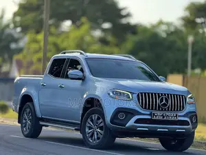 Mercedes-Benz X Class 2018 Silver