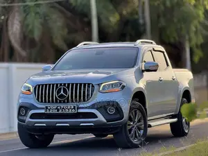 Mercedes-Benz X Class 2018 Silver