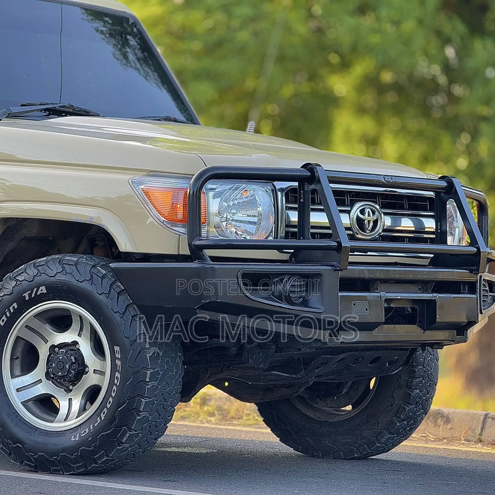 Toyota Land Cruiser 2013 Beige