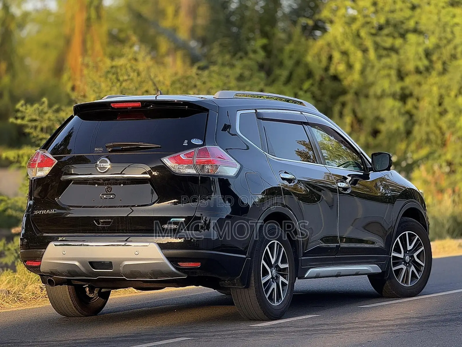Nissan X-Trail 2.0 Petrol AWD 2014 Black
