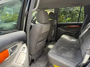 Toyota Land Cruiser Prado 2005 Black