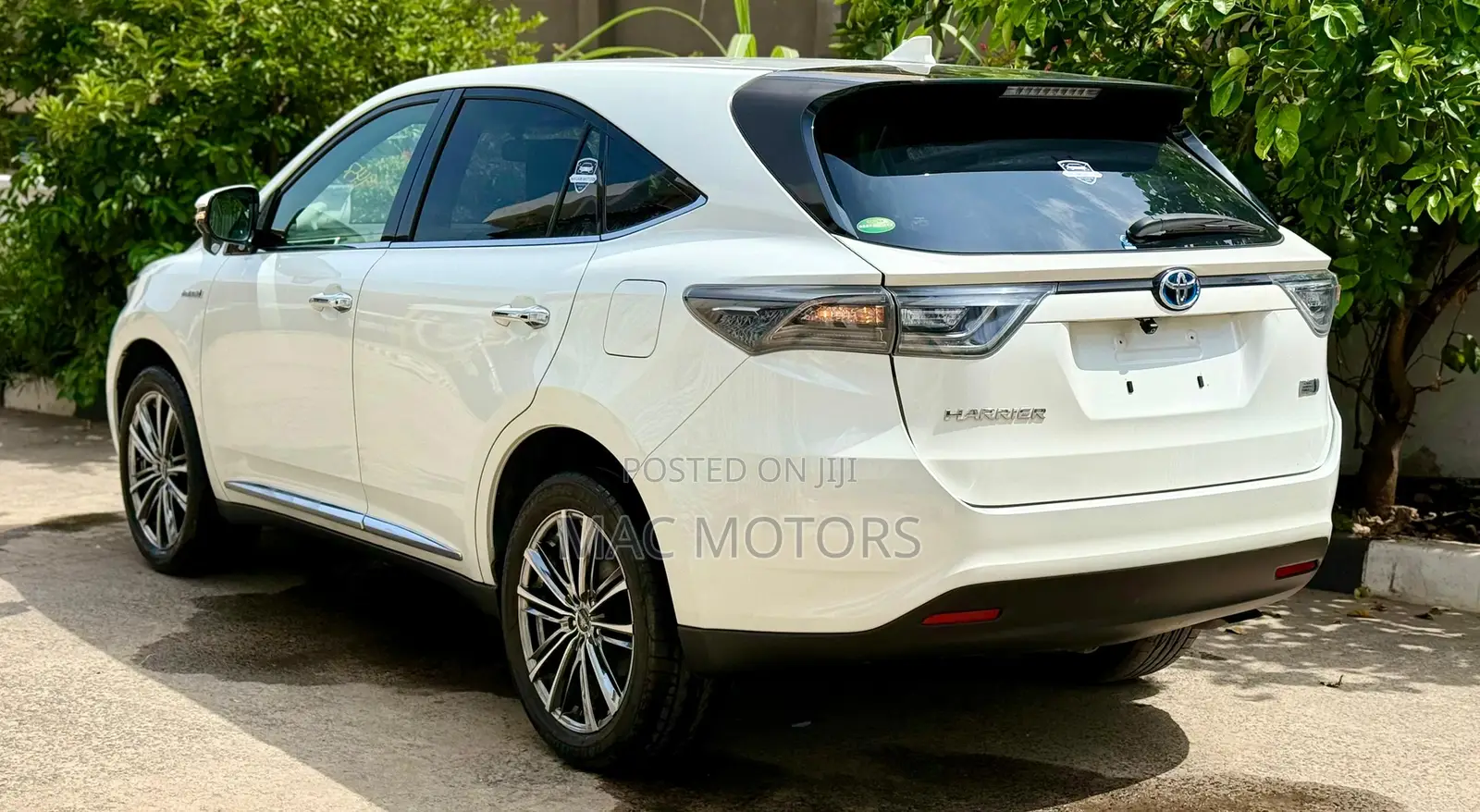 Toyota Harrier 2.0 2014 White