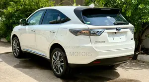 Toyota Harrier 2.0 2014 White