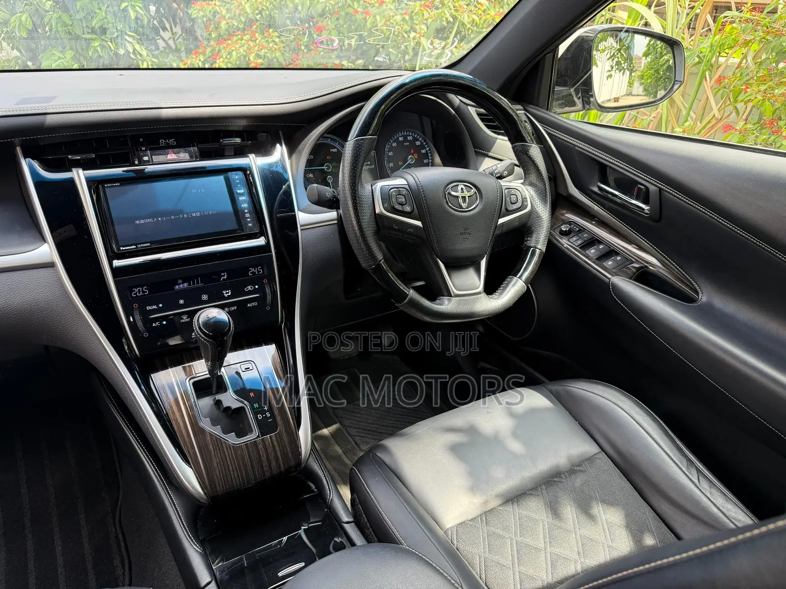 Toyota Harrier 2.0 2014 White