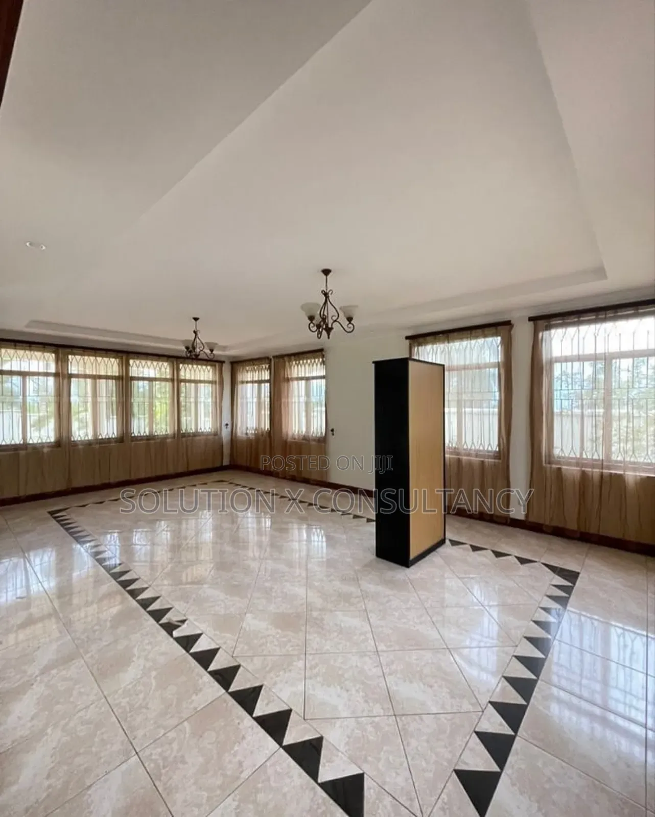 5bdrm Mansion in Kinondoni for sale