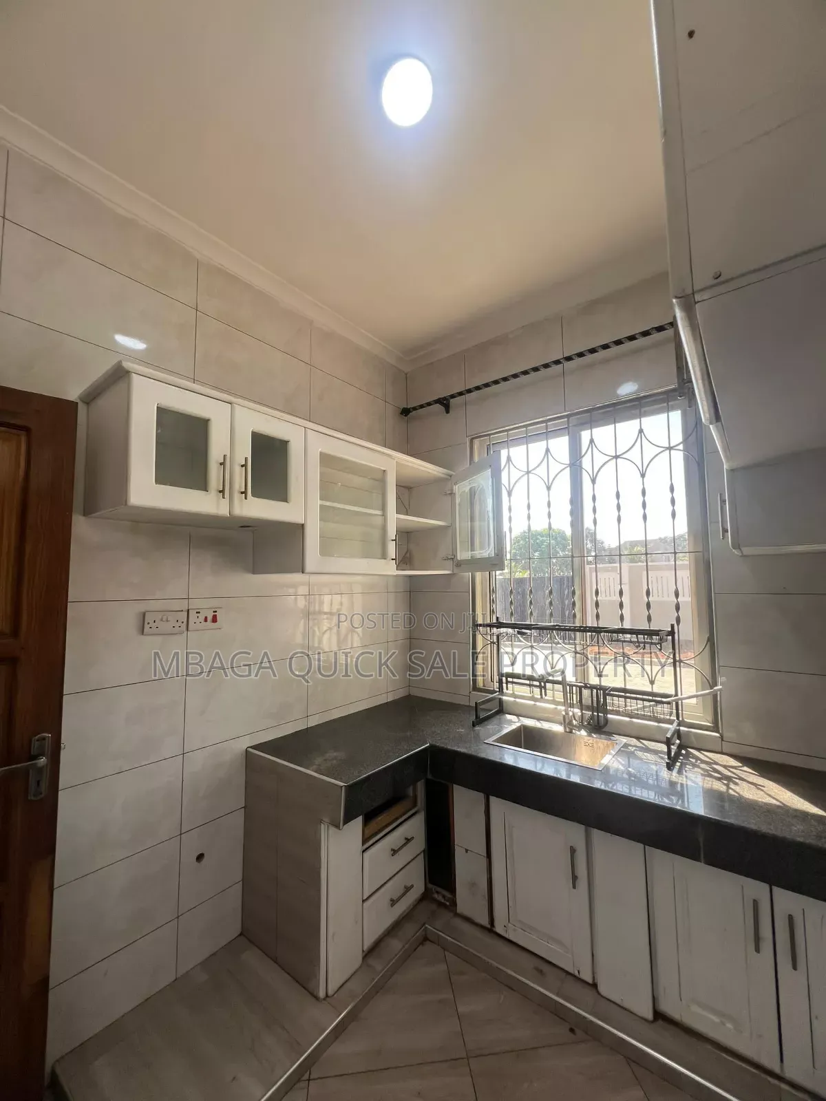 3bdrm House in Ununio Beach, Mbagala for rent