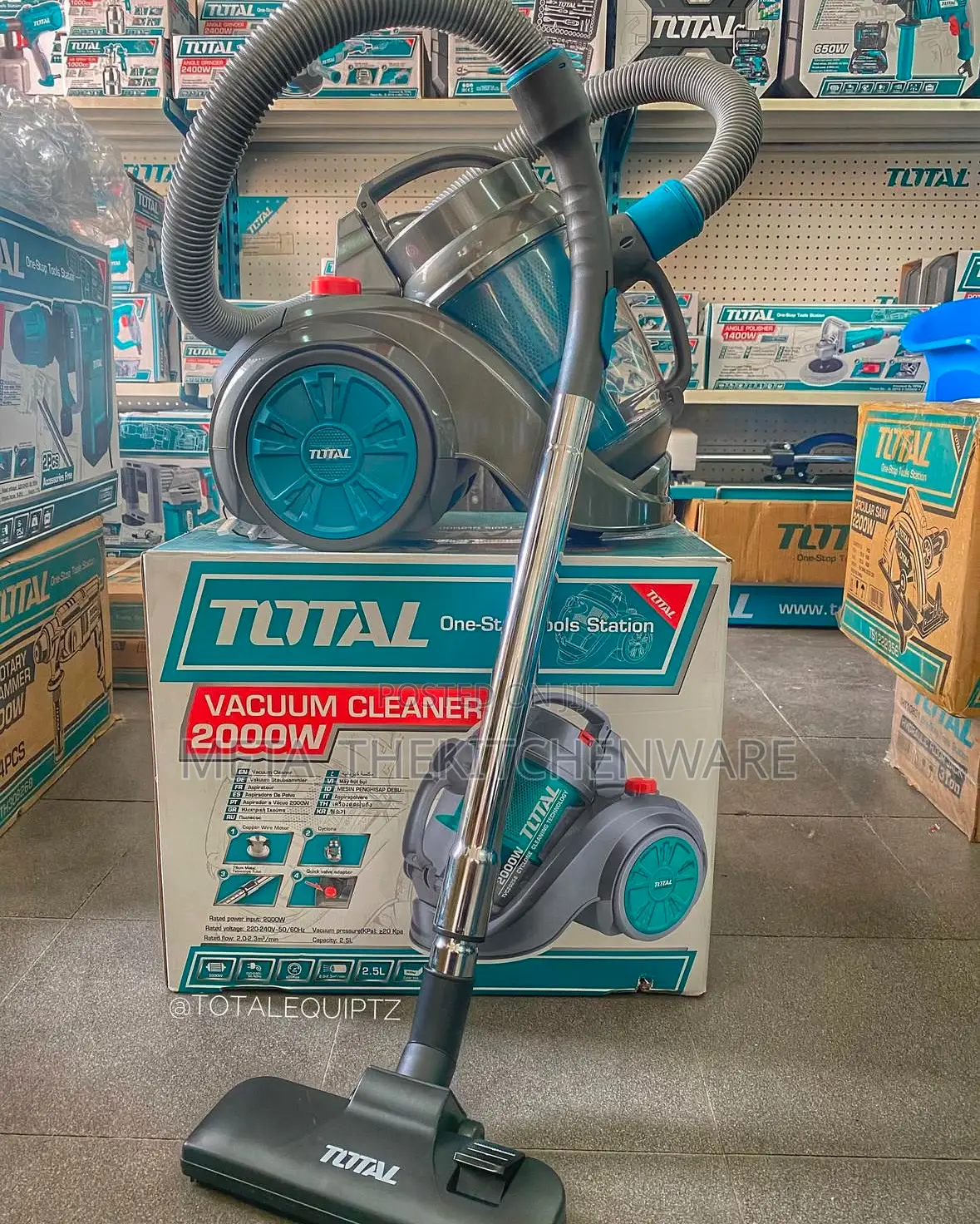 Total Vacuum Cleaner 2.5L 2000W