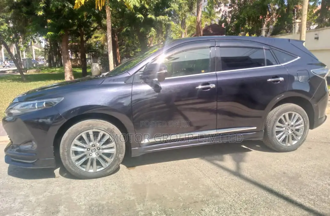 Toyota Harrier 2016 Black