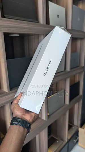 New Laptop Apple MacBook Air 2020 M1 8GB Apple M1 SSD 256GB