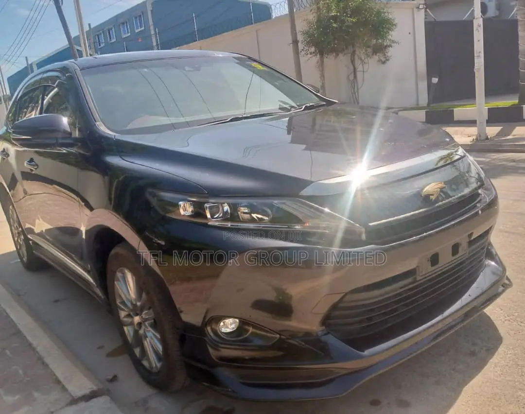 Toyota Harrier 2016 Black