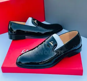 CHRISTIAN Louboutin Mpya Kabisa