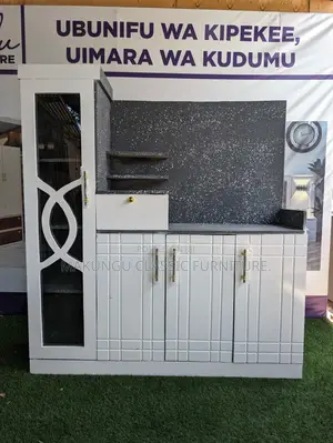 Kitchen Cabinet Milango Mitatu