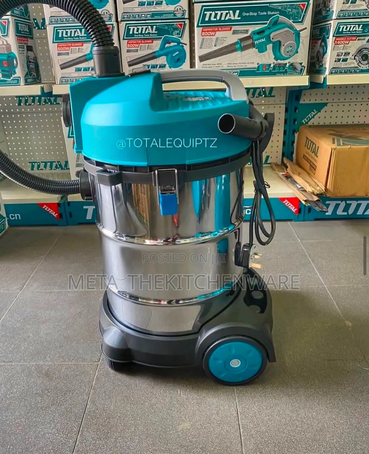 Total Vacuum Cleaner Wet and Dry 30L