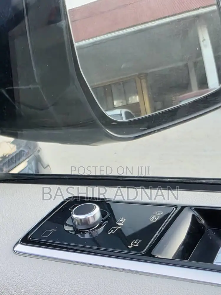 Land Rover Range Rover Vogue 2018 Blue