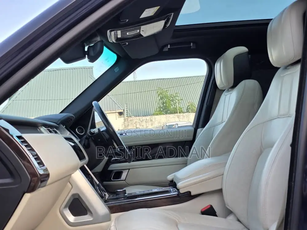 Land Rover Range Rover Vogue 2018 Blue