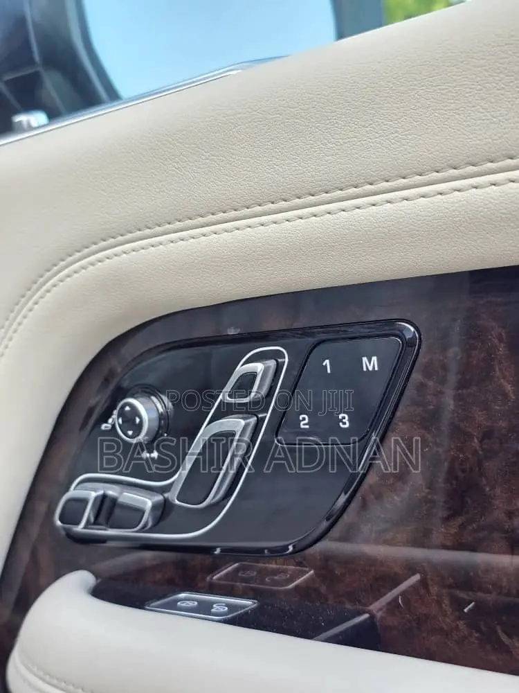 Land Rover Range Rover Vogue 2018 Blue