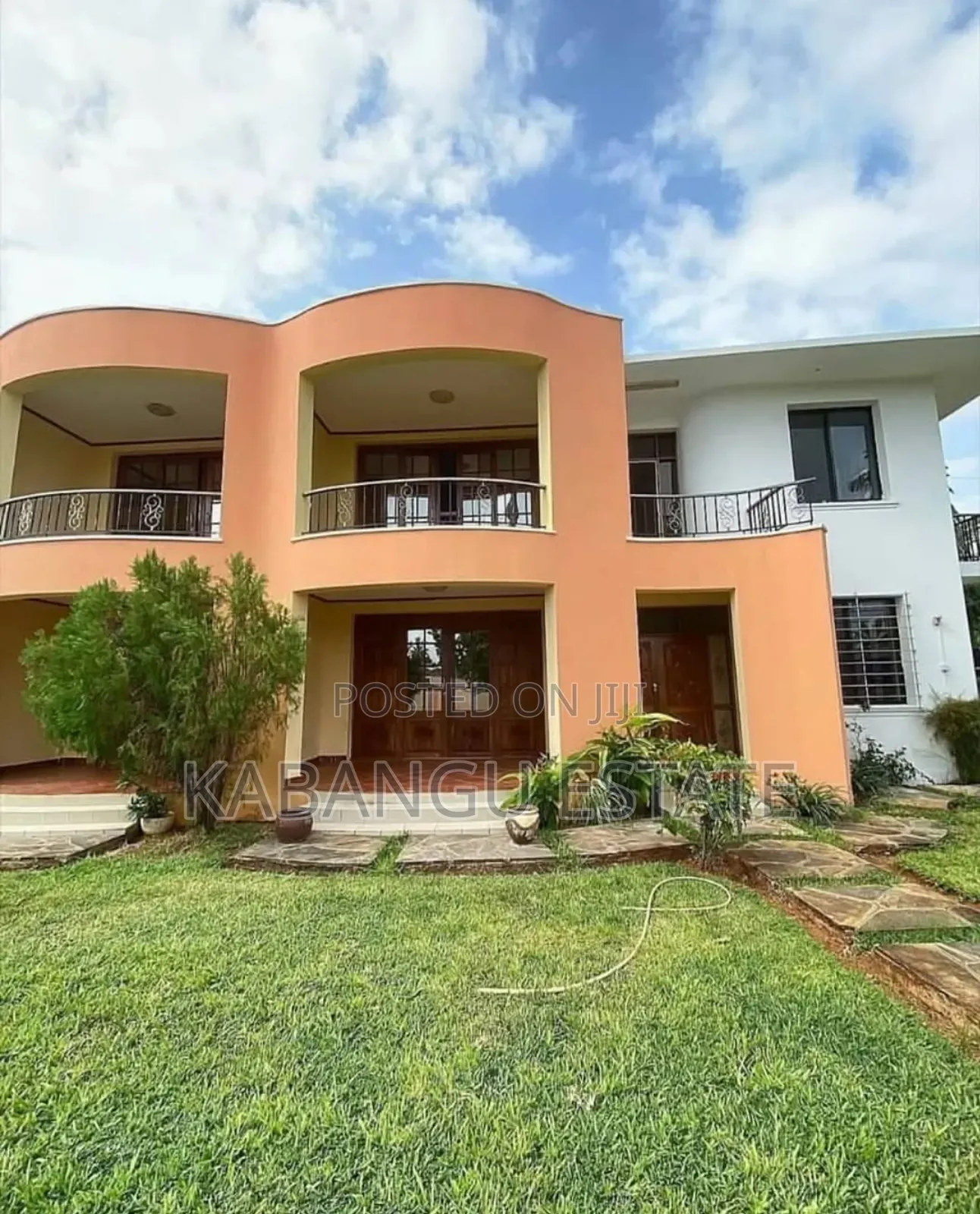Furnished 3bdrm Villa in Mikocheni for rent