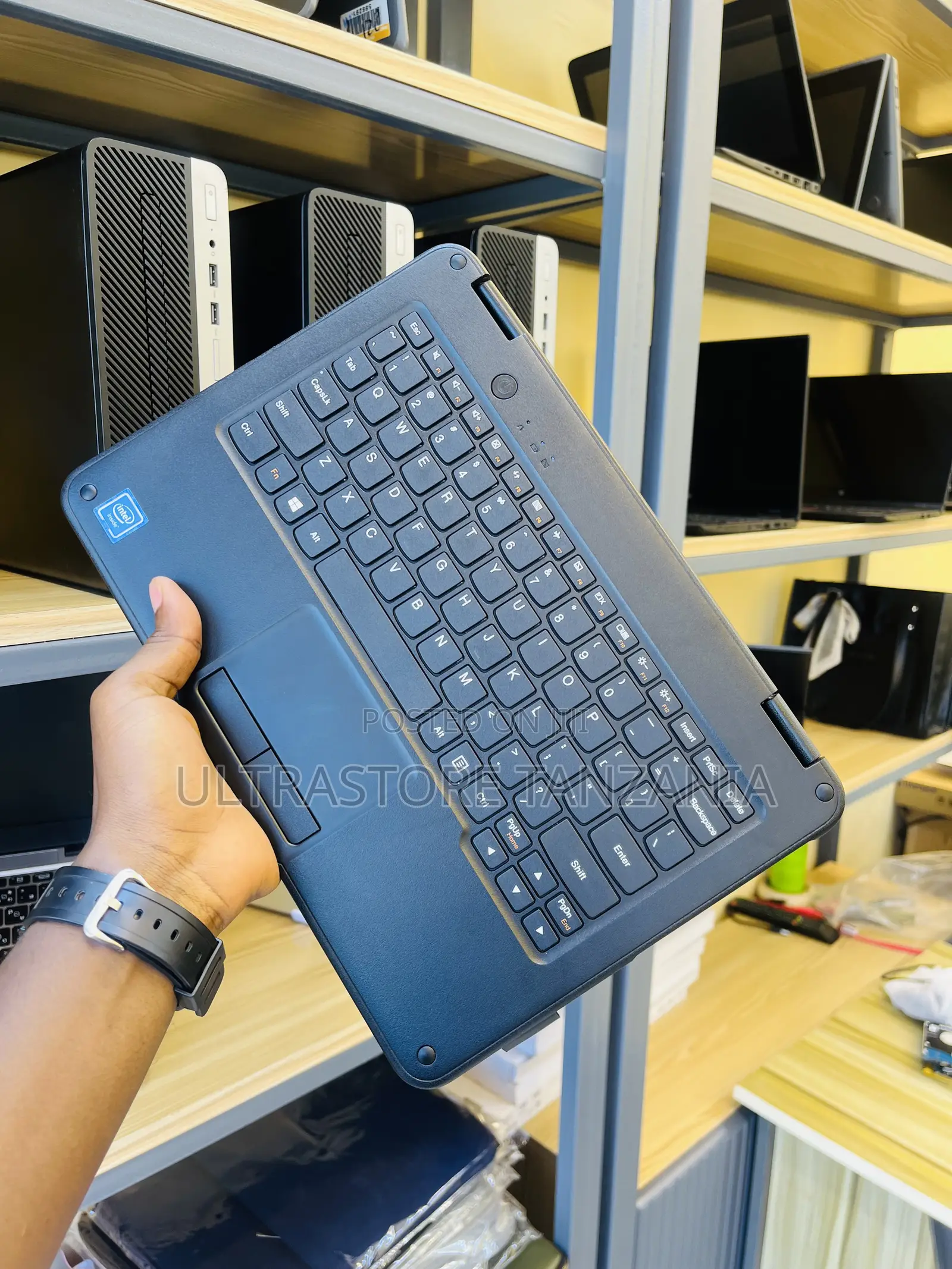 New Laptop Lenovo 300e 4GB Intel Celeron SSD 128GB