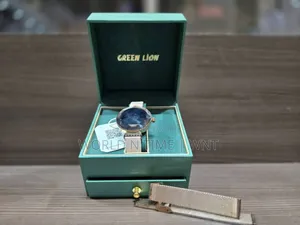 Green Lion Swarovski Woman Smart Watch