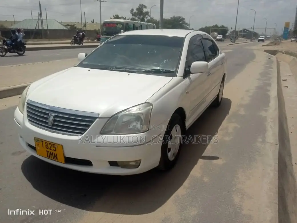 Toyota Premio 2005 White