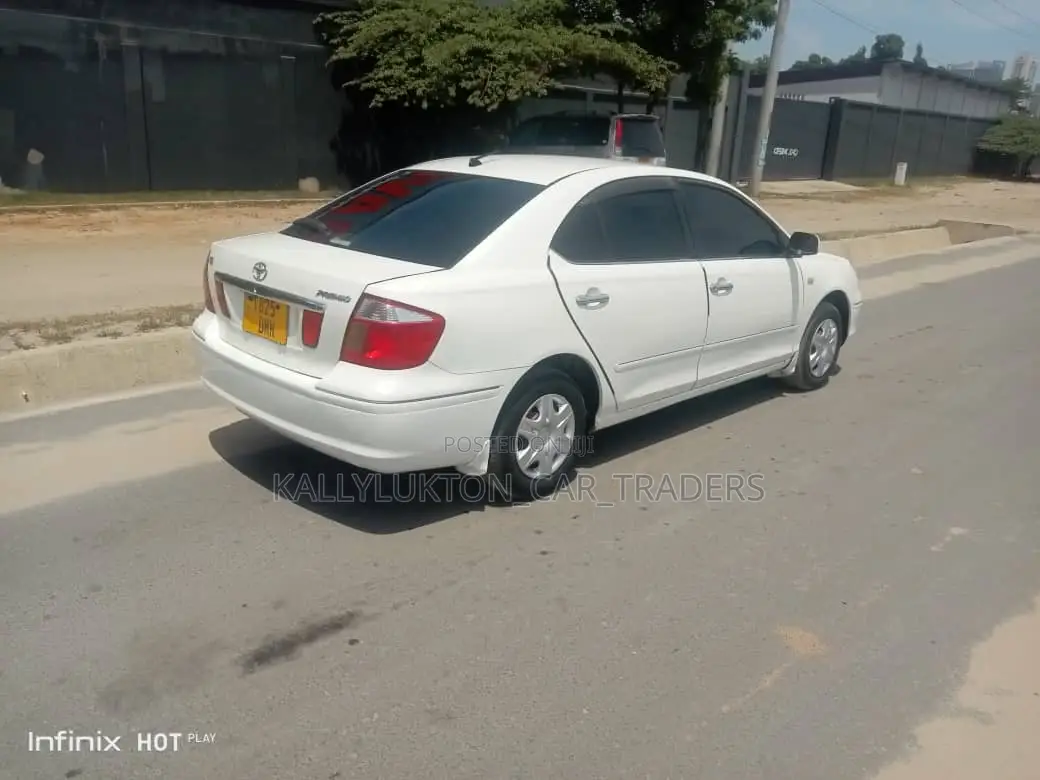Toyota Premio 2005 White