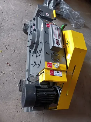 Steel Cutting Machine