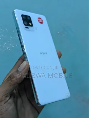 Sharp Aquos zero6 128 GB White