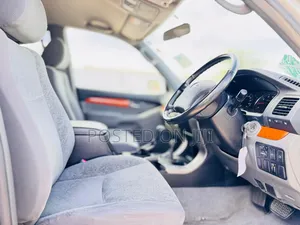 Toyota Land Cruiser Prado 2005 Silver