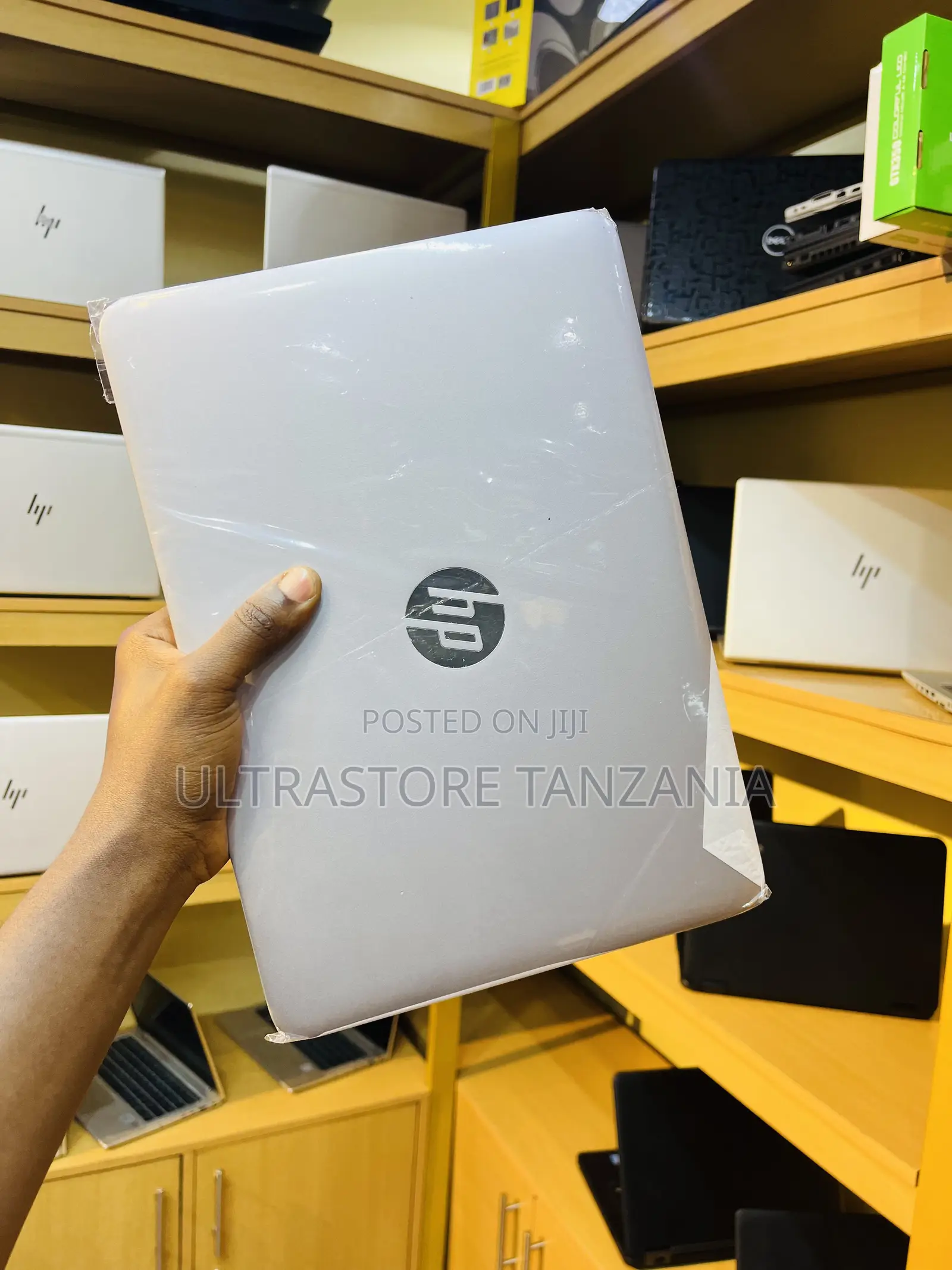 New Laptop HP EliteBook 820 G3 8GB Intel Core I3 HDD+SSD 500GB