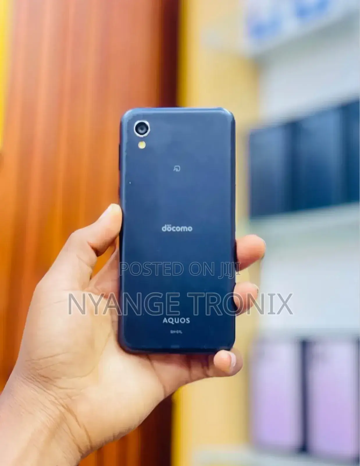 Sharp Aquos Sense 2 SHV43 32 GB Black