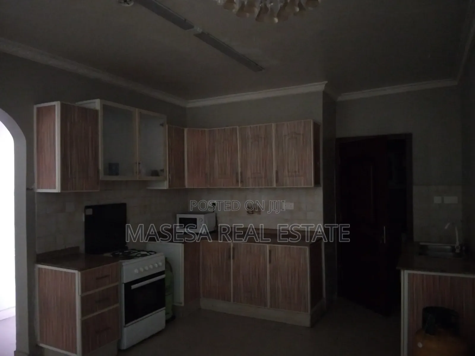 Furnished 3bdrm Apartment in Kisutu for rent