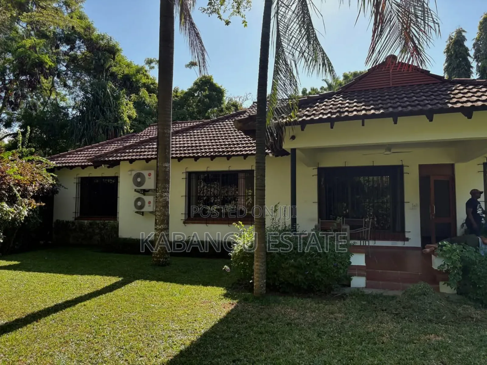 Furnished 4bdrm Villa in Oysterbay for rent