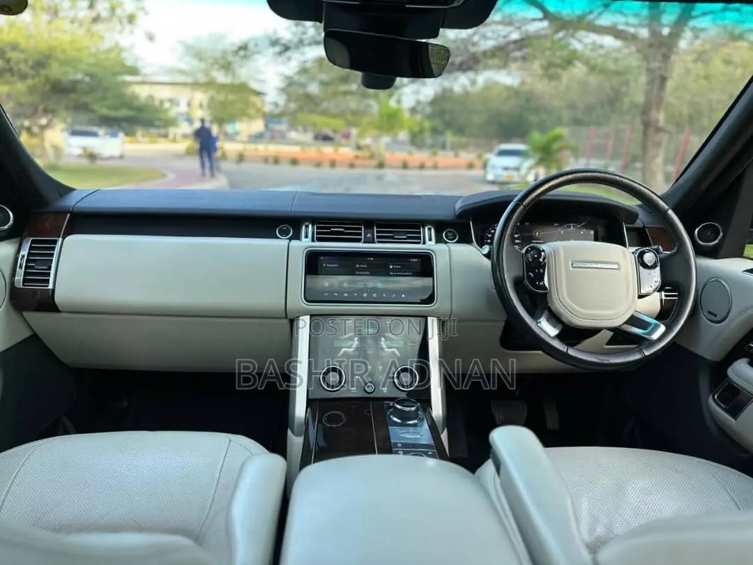 Land Rover Range Rover Vogue 2018 Black