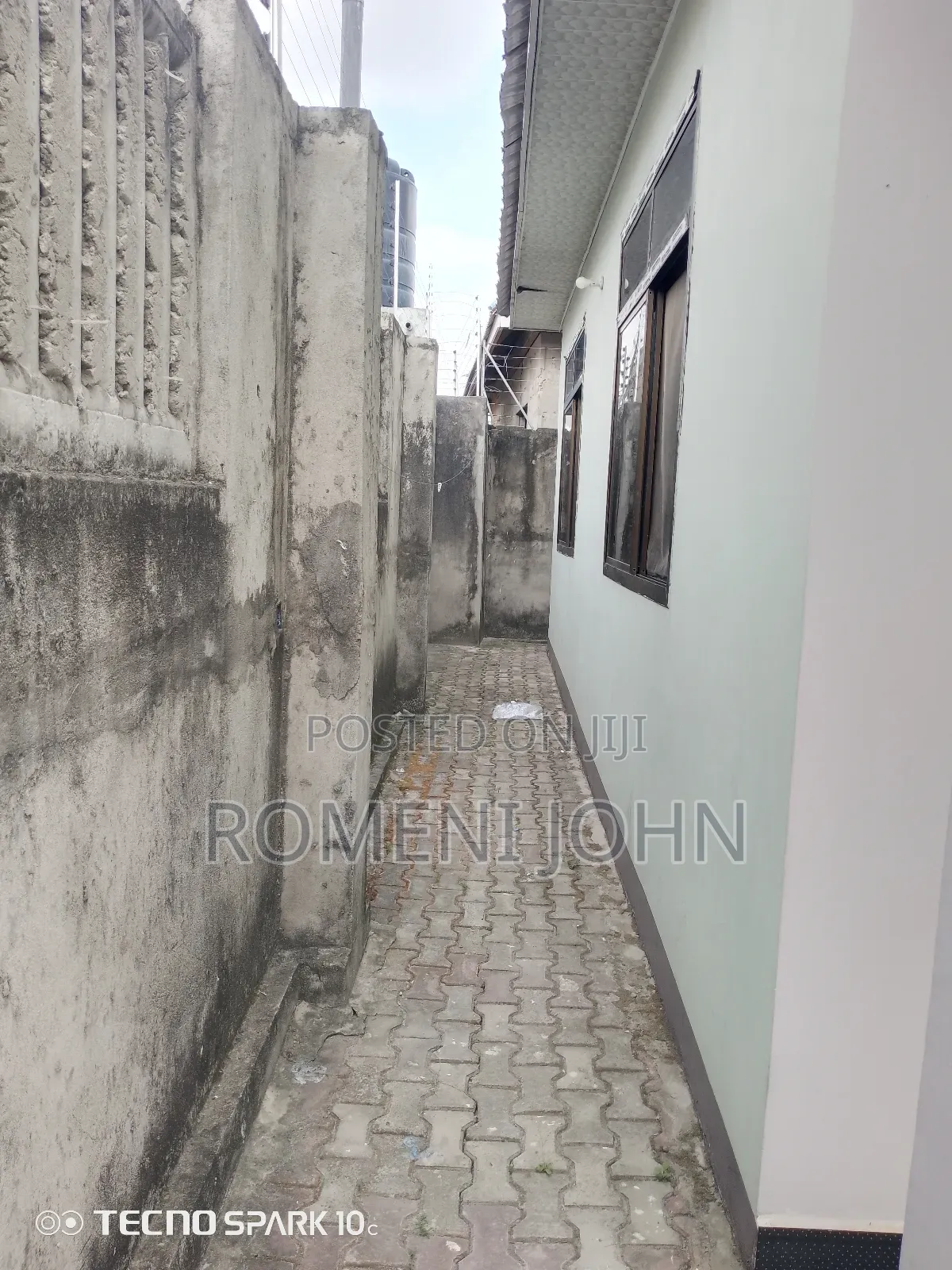 10bdrm Apartment in Tanzania Daresalaam, Ilala for sale