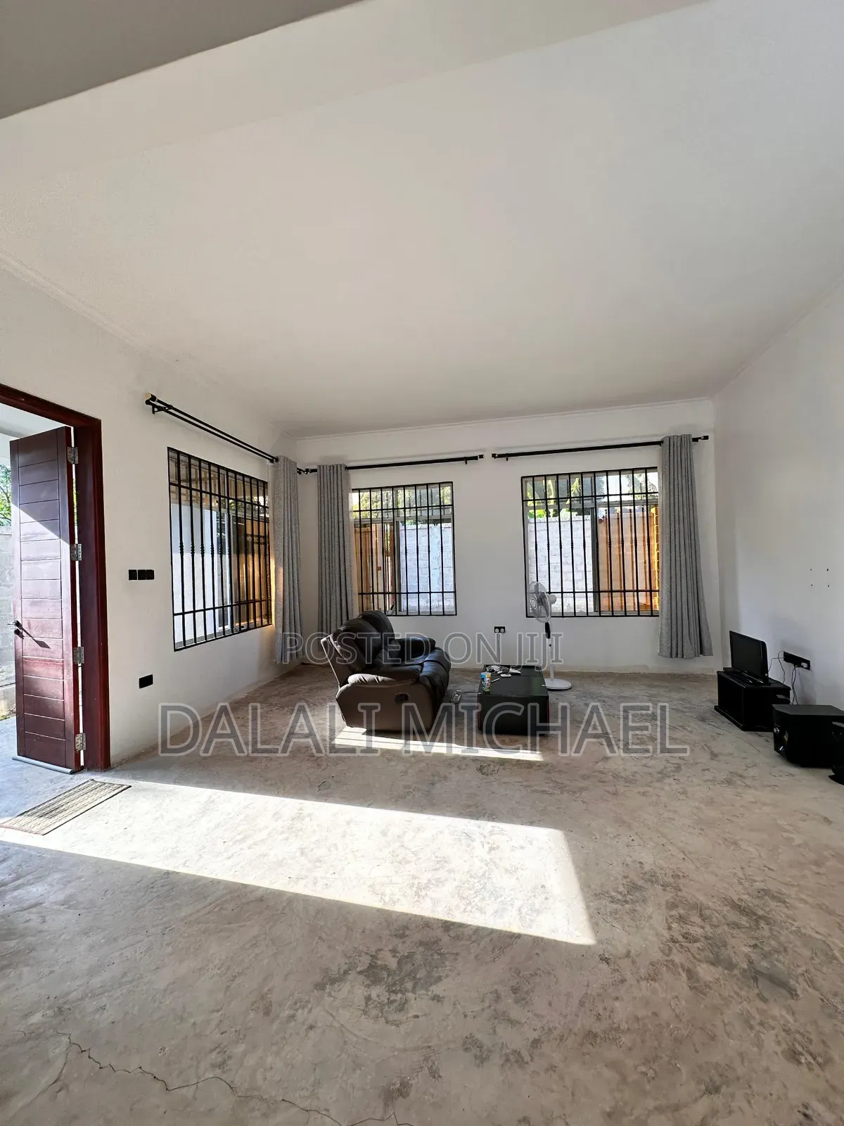 3bdrm House in Kiembeni, Mbweni for sale