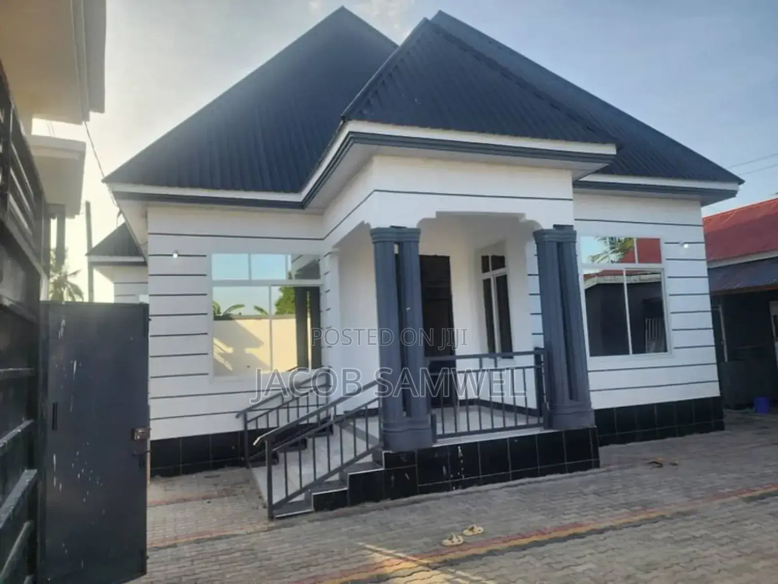 4bdrm House in Mbagala Chamazi, Kinondoni for sale