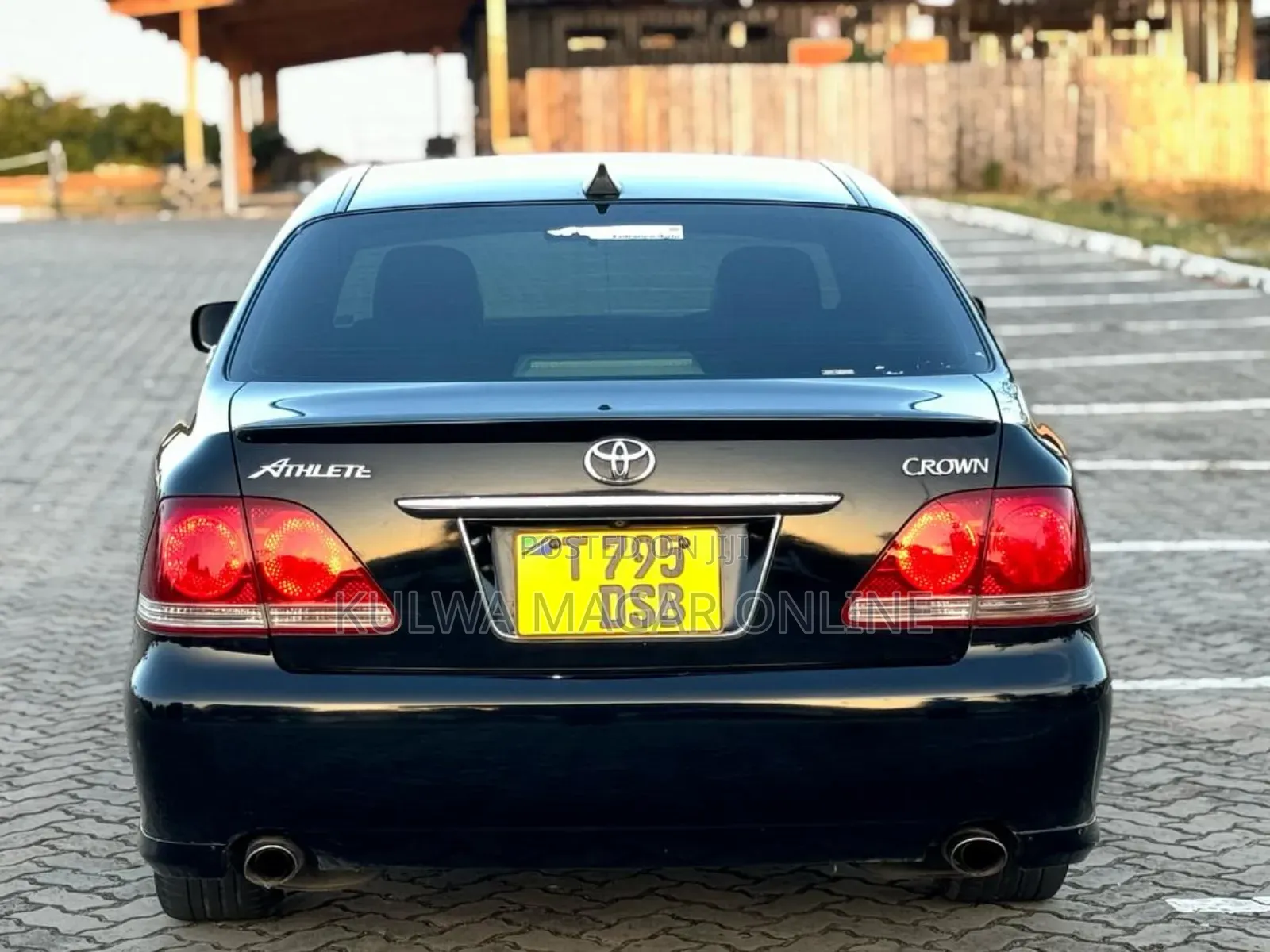 Toyota Crown Royale 2005 White