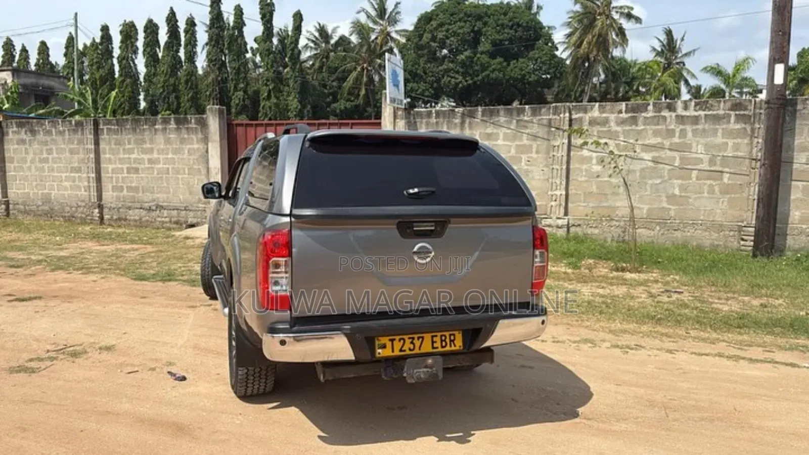 Nissan Navara 2017 Silver