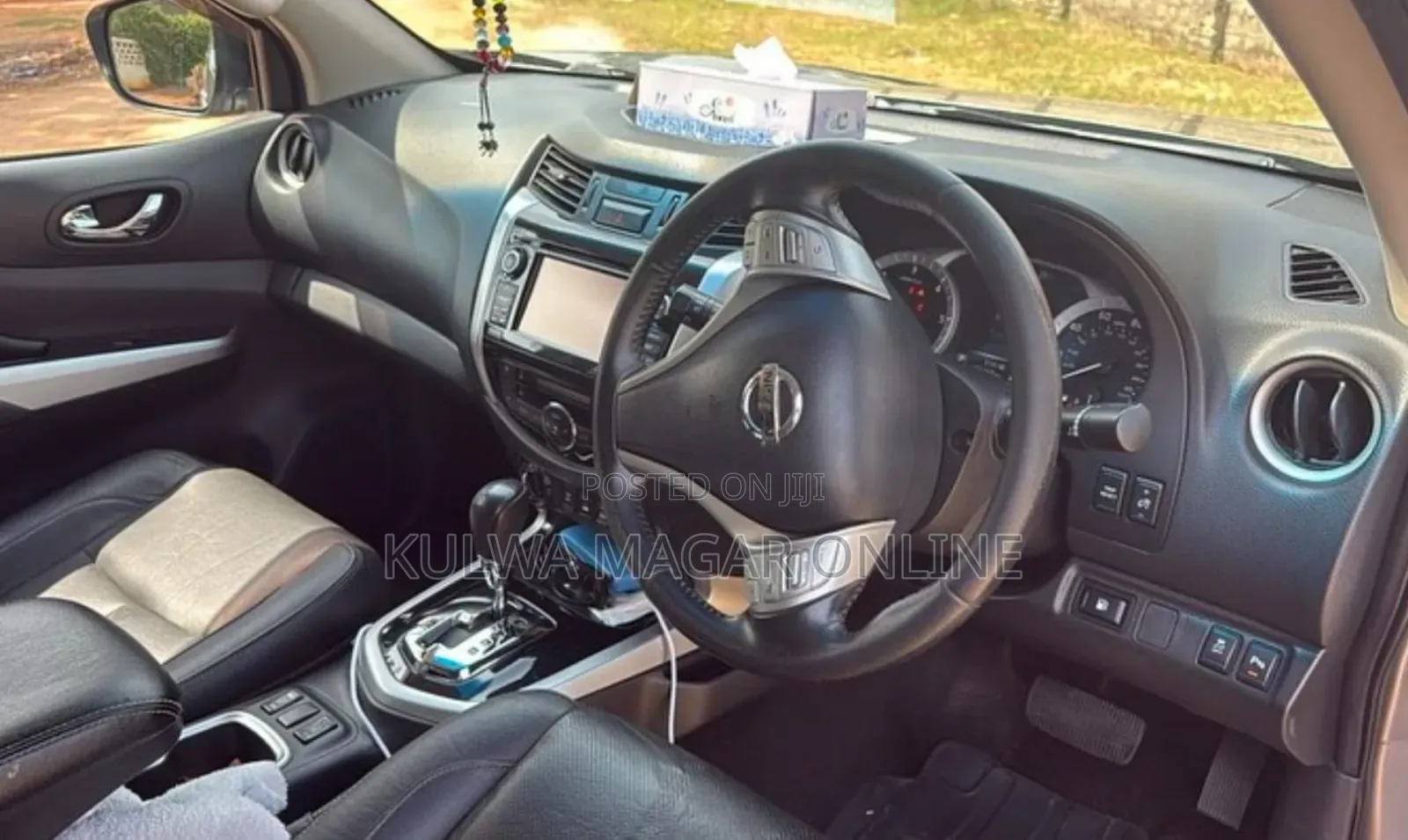 Nissan Navara 2017 Silver